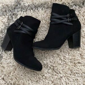 black booties
